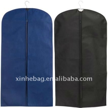 Non-woven garment bag