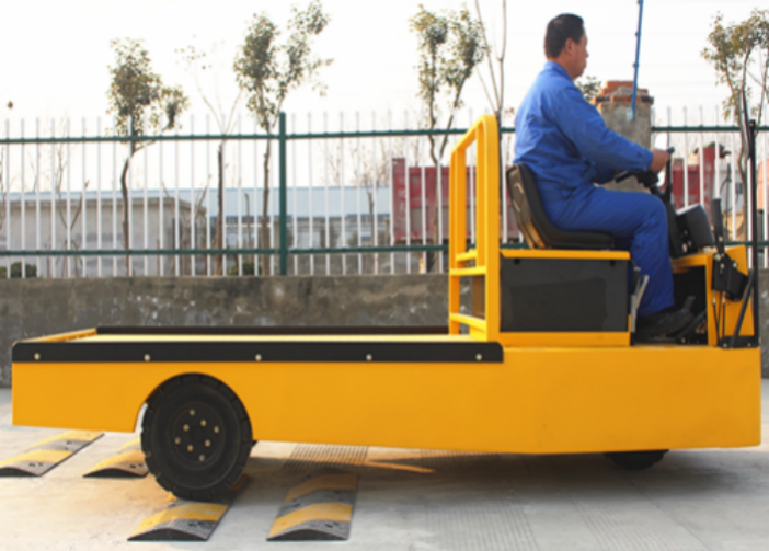 Three Wheel Standard Electric Platform Truck Three Wheel Standard Electric Platform Truck