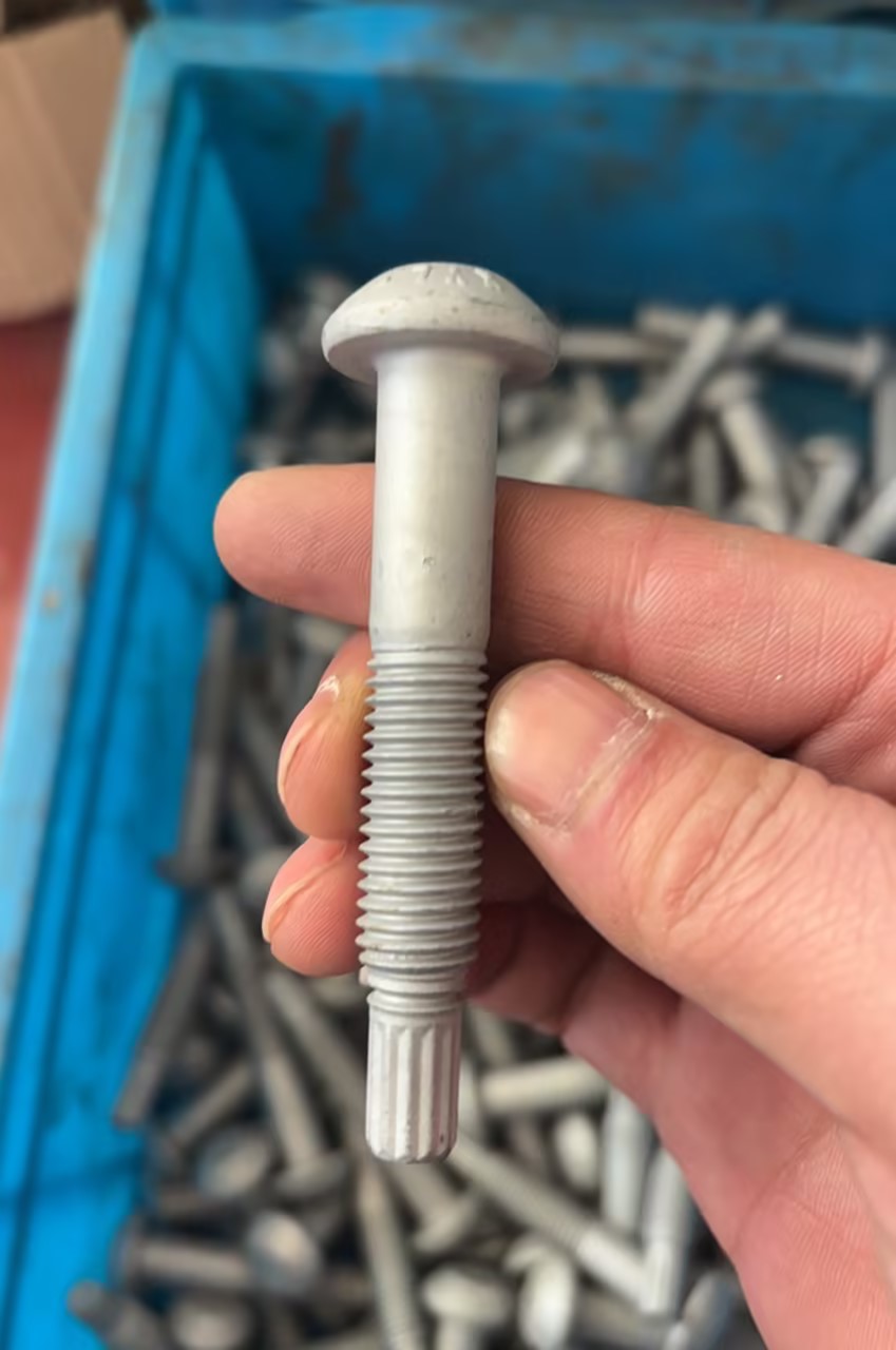 EN14399-10 HRC Bolts (2)