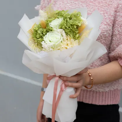 Birthday Valentine's Day Forever Flower Bouquet: Customized Color Preserved Rose Bouquet Gift Idea for Mother's Day