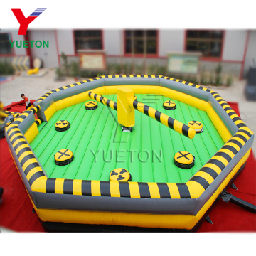 Jogo inflável de PVC: Carnaval Meltdown Challenge Sport Sweeper para venda