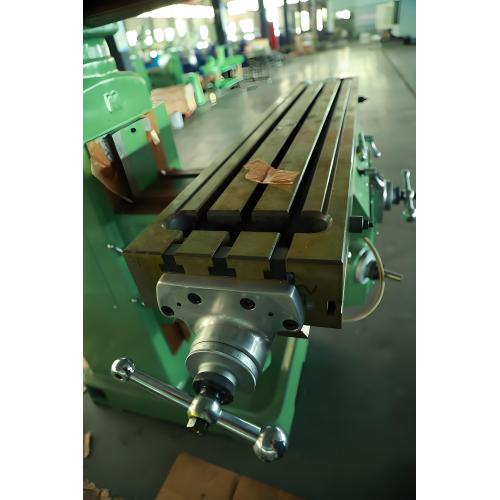 Mulino a torretta verticale tipo M4 Bridgeport