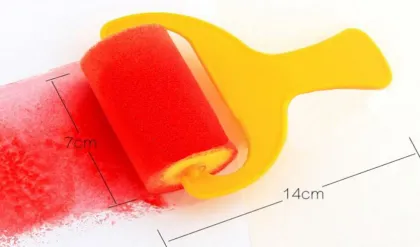 Children's paintings of spongy brush