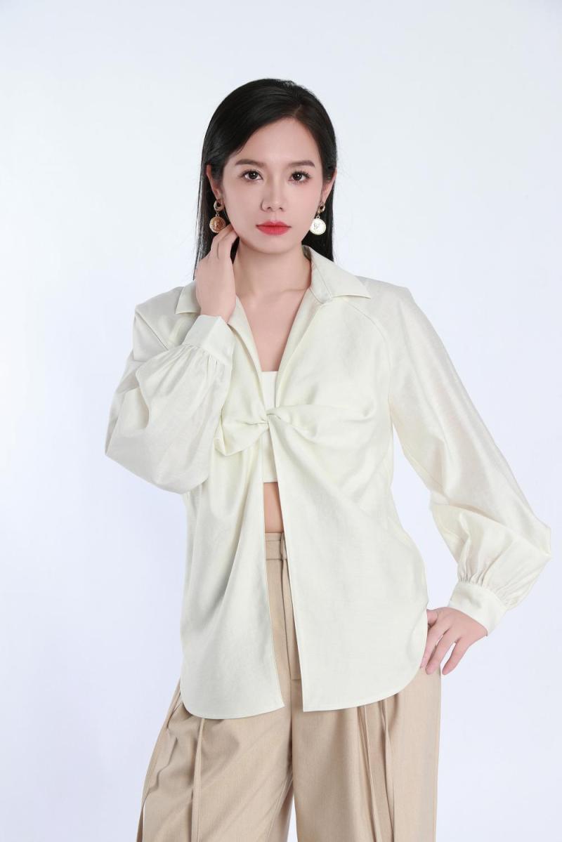 Long-sleeved Shirt with Lapel