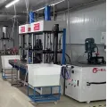 Double-station low-temperature wax injection machine
