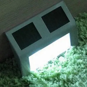 Garden solar-powered LED pathway wall landscape fence light