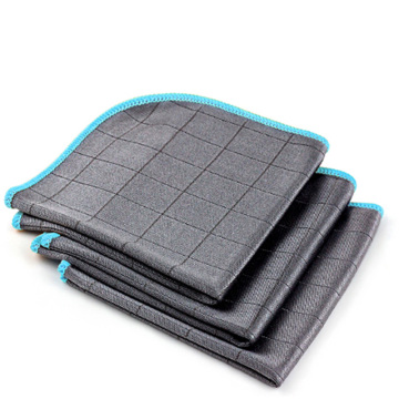 Streak-Free Microfiber Cleaning Cloth for Glass and Carbon Fiber Surfaces