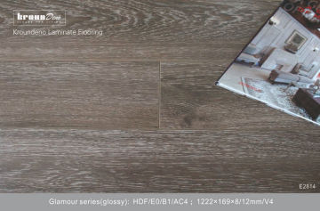 Dark Grey Oak Glamour Laminate Flooring , Ac4 E0 Waterproof Glossy Laminated Floors