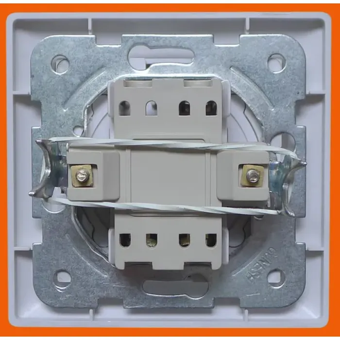 Sakelar Dinding Satu Arah Dua Gang Eropa (F6002)