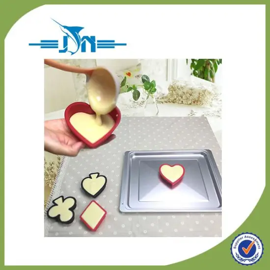 Multifunctional dog shape silicone cake molds with low price