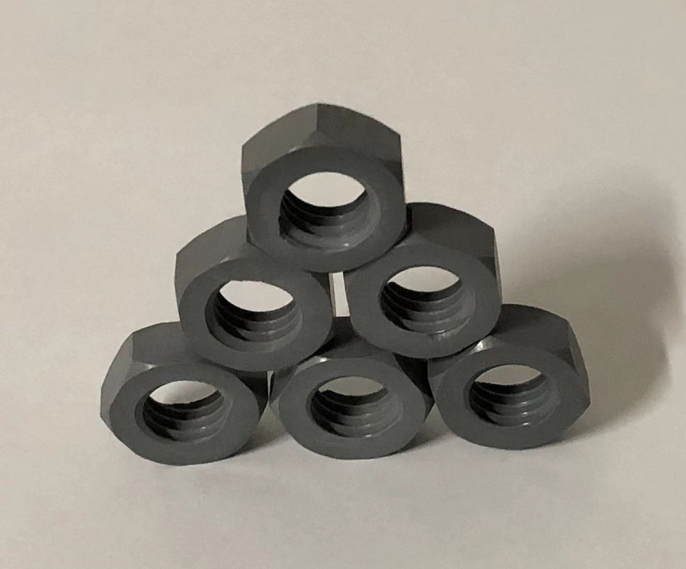 Pressureless sintered silicon carbide (SSiC) ceramic nuts