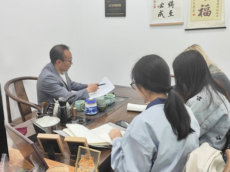 Students from Chongqing Technology and Business University Visit Liyu Precision Technology Co., Ltd., General Manager Tang Daiping Shares Entrepreneurial Insights!