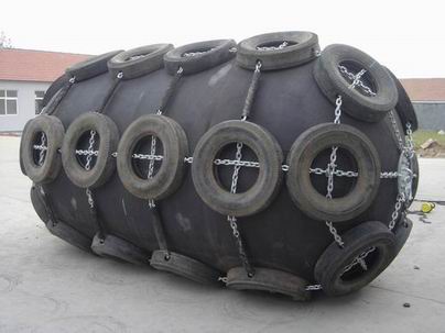 MARINE RUBBER FENDER