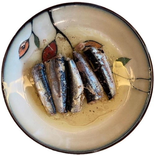 Sardina cinese in scatola in olio vegetale in vendita