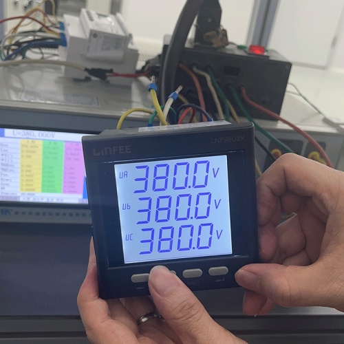 Medidor de energia montado no painel de 3 fases CA digital