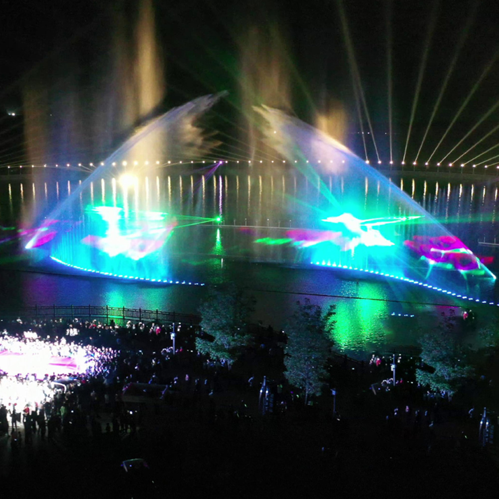 large outdoor water fountains