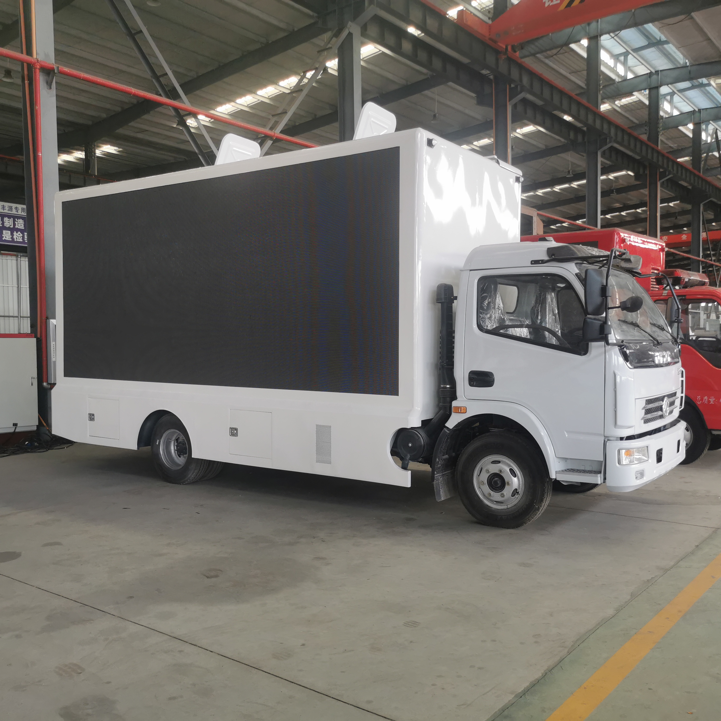 Mobile Stage Truck LED Advertising Screen Truck