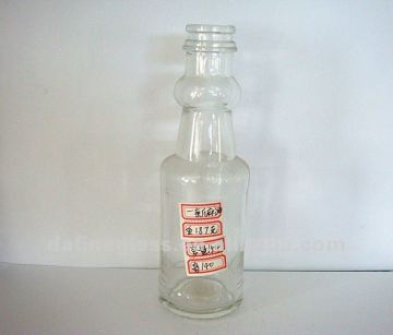 5OZ clear woozy sauce glass bottle with plastic easy open cap