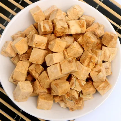 Wholesale Grain-Free Balanced Diet: Dry and Freeze-Dried Salmon Cat Pet Snacks in Bulk