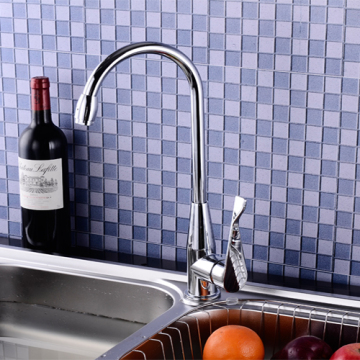2015 New Design Brass Chrome Pull Down Kitchen Sink Faucet