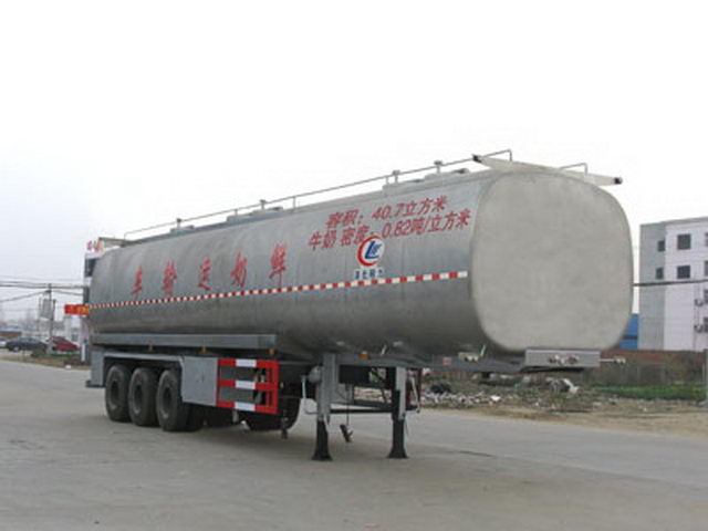 12.6m Mil-axle Milk Transport نصف مقطورة