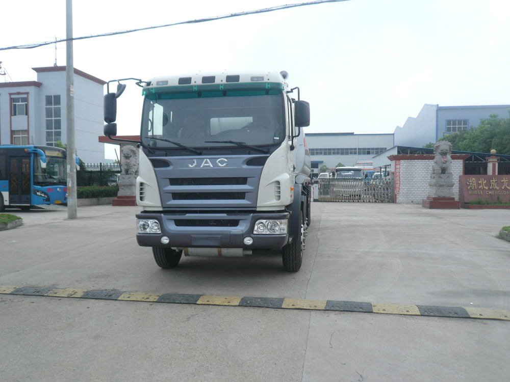 petrol dispenser truck