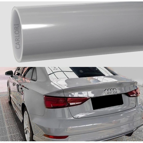 Película de vinilo transparente para envolver automóviles que aplica una  película protectora a un automóvil para proteger la pintura del automóvil