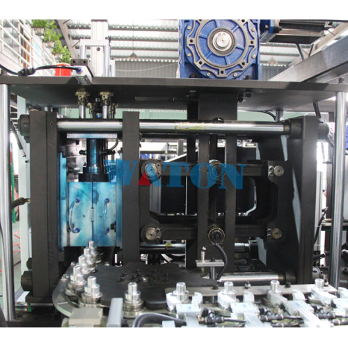 4 Cavity Automatic Bottled Water Making Machine