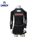 Niestandardowe Dandy Tanie czarne i czerwone studia młode dziewczęta mundury cheerleaderek stroje