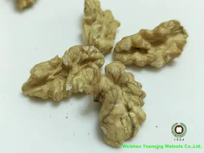 Walnut Kernels Light Quarters (LQ)