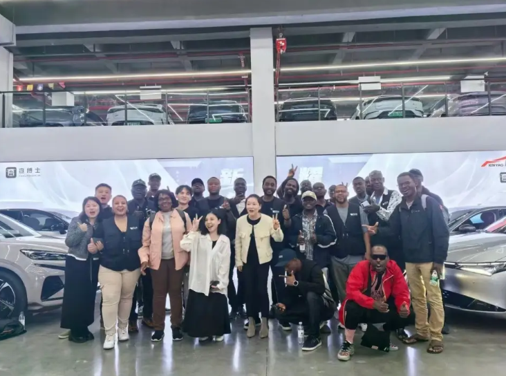 African car dealers visit Xin Yao New Energy, opening a new chapter of cooperation in new energy vehicles in 2025