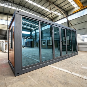 Effortless Expandable Shelter for Construction Zones
