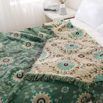 Eco-Friendly King/Queen Size Vintage Gauze Woven Jacquard Cotton Blanket with Tassels