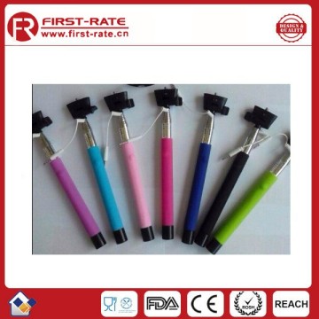 Wholesale momopod selfie sticks with remote shutter