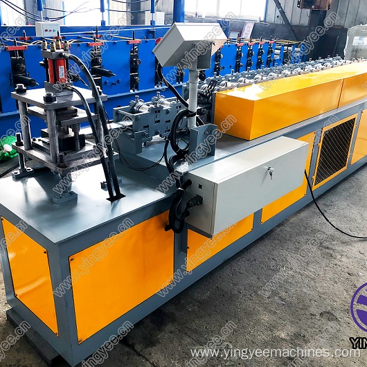 Hot Sell Roller Shutter Door Roll Forming Machine