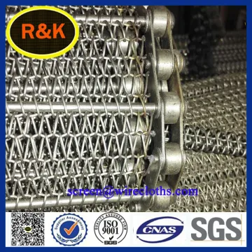 Balaned spiral woven conveyor belt