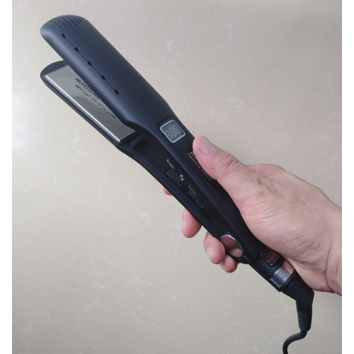 Latest 180-230C Temp Regulate Flat Hair Iron