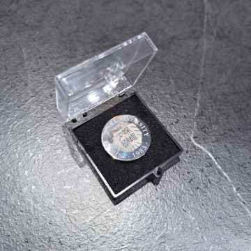 Чыстыя тытанавыя на заказ значкі