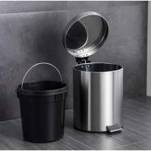 Durable pedal trash can