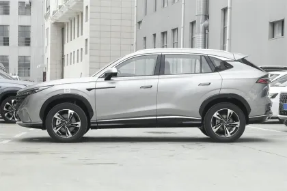 2023 Roewe RX5 Comfort Edition: Made in China's Fuel Efficient Compact SUV
