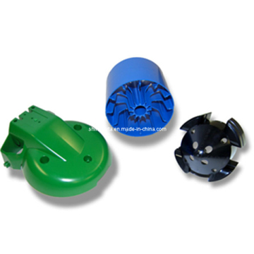 Plastiques, couvercles complexes, cônes & composants cylindriques