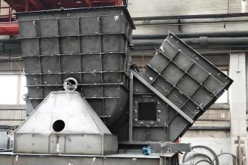 Wear resistant centrifugal fan