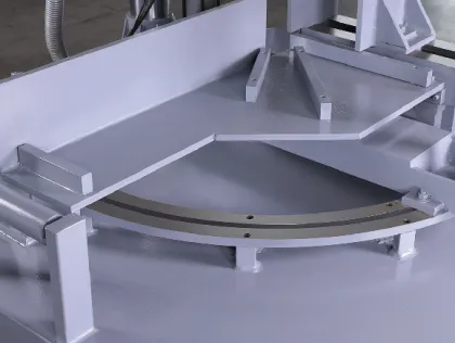 Horizontal degree mitre band saw machine