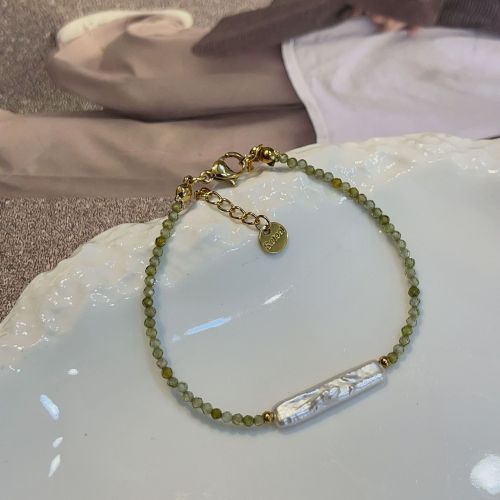 Custom Natural Olivine Green Necklace with freshwater pearl