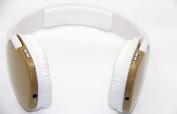 Hi Fi Digital Ipad Wireless Stereo Headphones With Audio Cable , Foldable