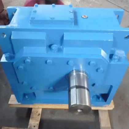 Gearboxes for textile spinning machines