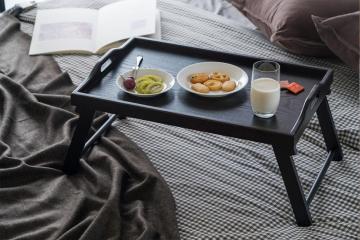 103 2 Stretching Table and Chairs