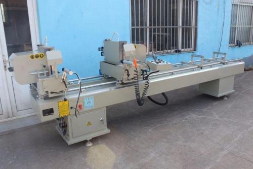 Double Head Mitre Saw Machine