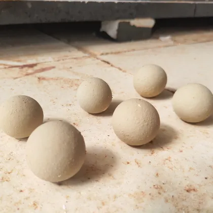 High Alumina Refractory Ball in Ceramics