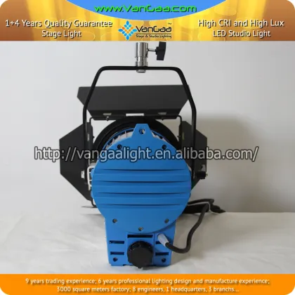 Zoom DMX 1000W LED Light: A Studio Video Light with ARRI Fresnel Features and 220V Compatibility